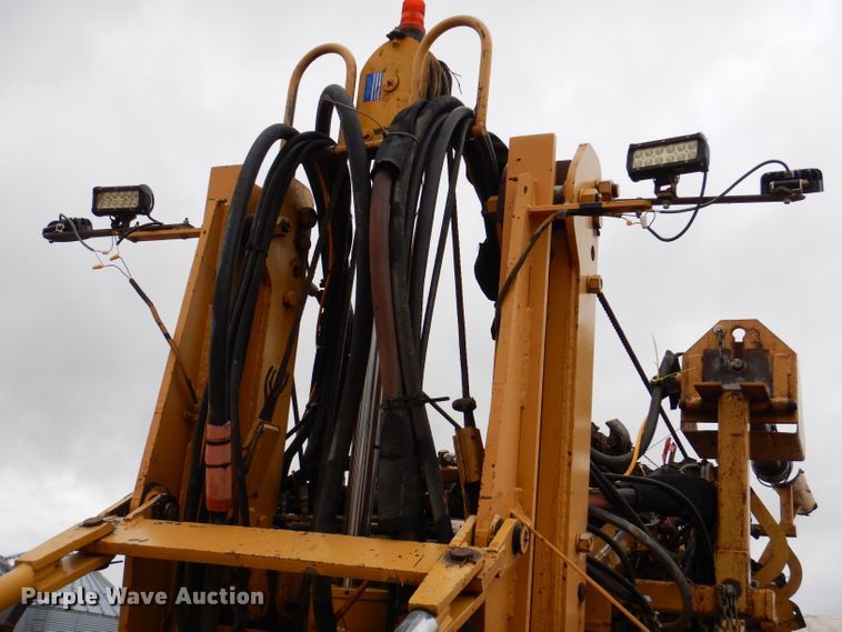 image for item DL5765 2000 Buckeye 6200M  tile plow