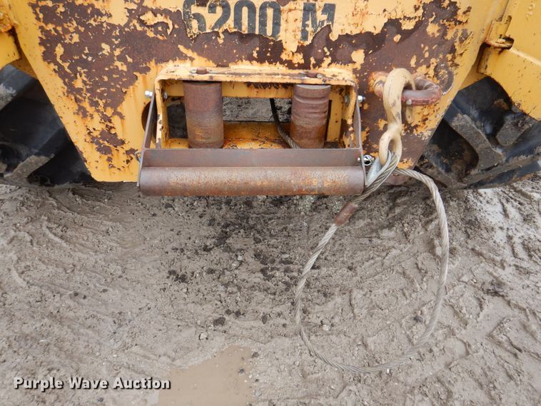 image for item DL5765 2000 Buckeye 6200M  tile plow