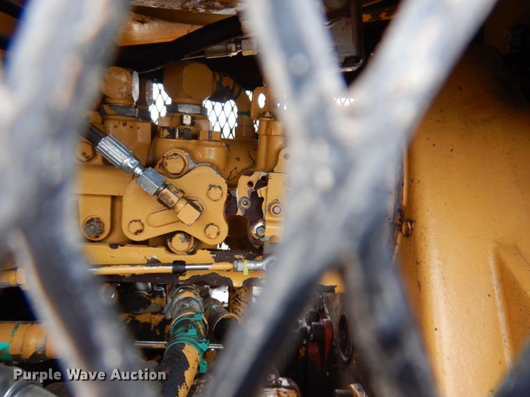 image for item DL5765 2000 Buckeye 6200M  tile plow