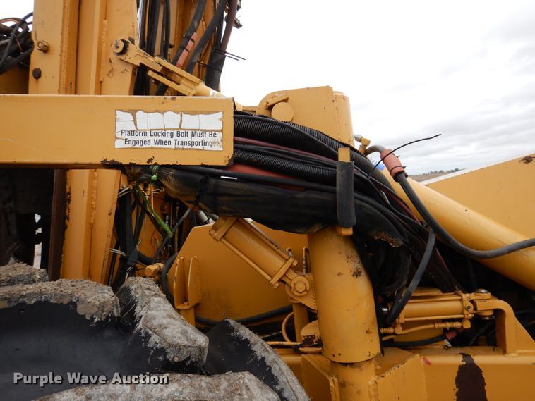 image for item DL5765 2000 Buckeye 6200M  tile plow