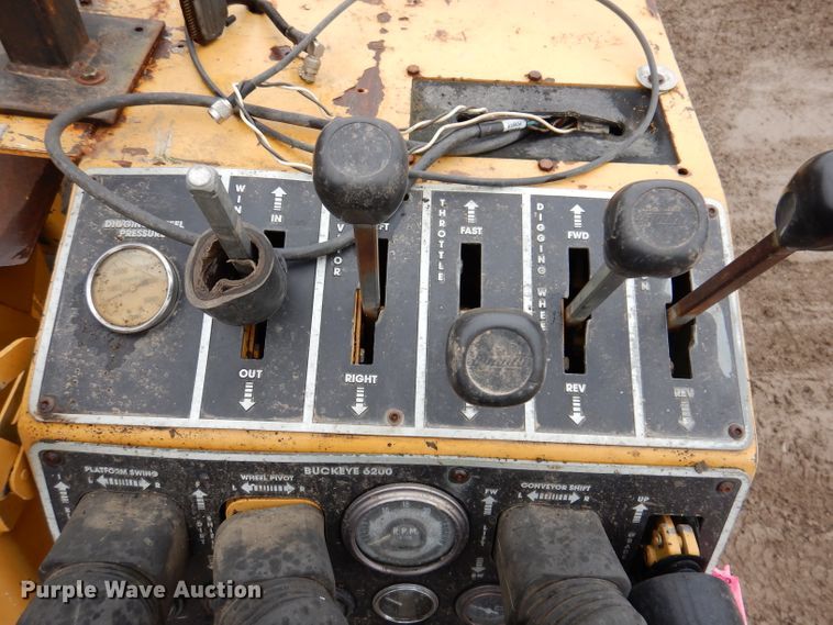 image for item DL5765 2000 Buckeye 6200M  tile plow