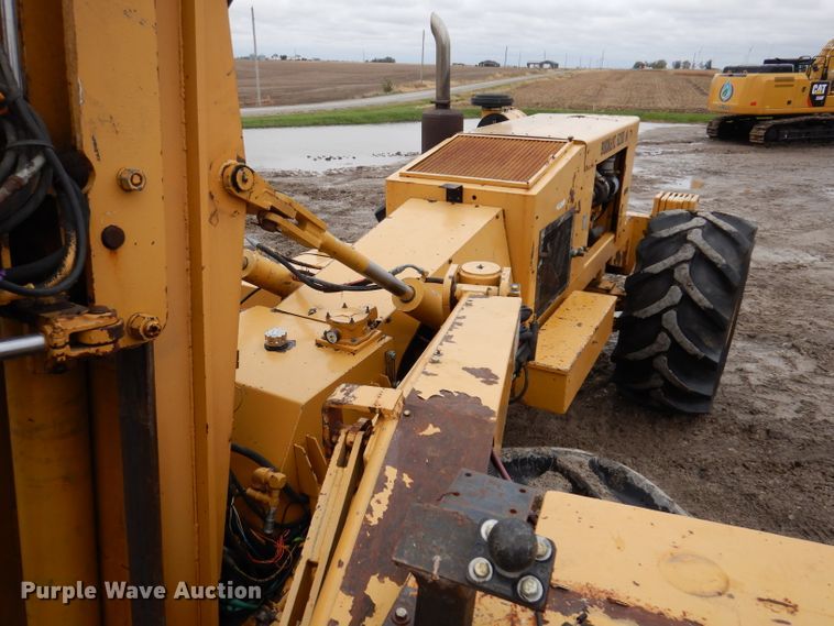 image for item DL5765 2000 Buckeye 6200M  tile plow