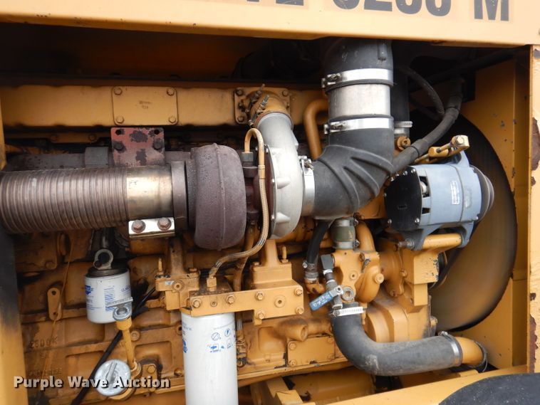 image for item DL5765 2000 Buckeye 6200M  tile plow