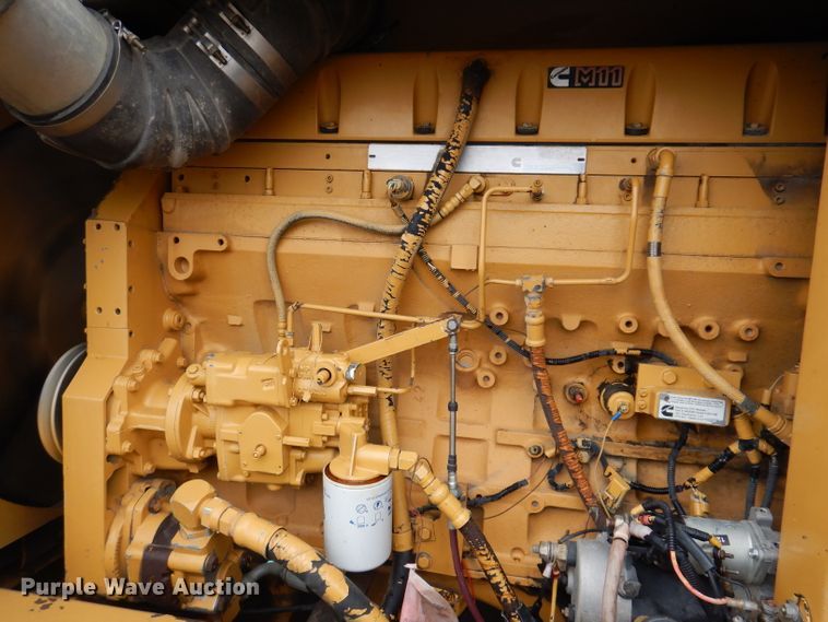 image for item DL5765 2000 Buckeye 6200M  tile plow