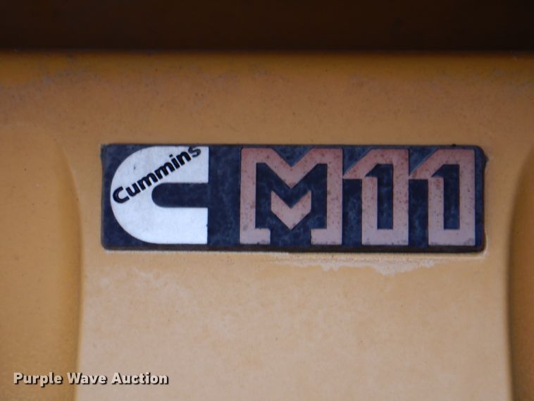 image for item DL5765 2000 Buckeye 6200M  tile plow