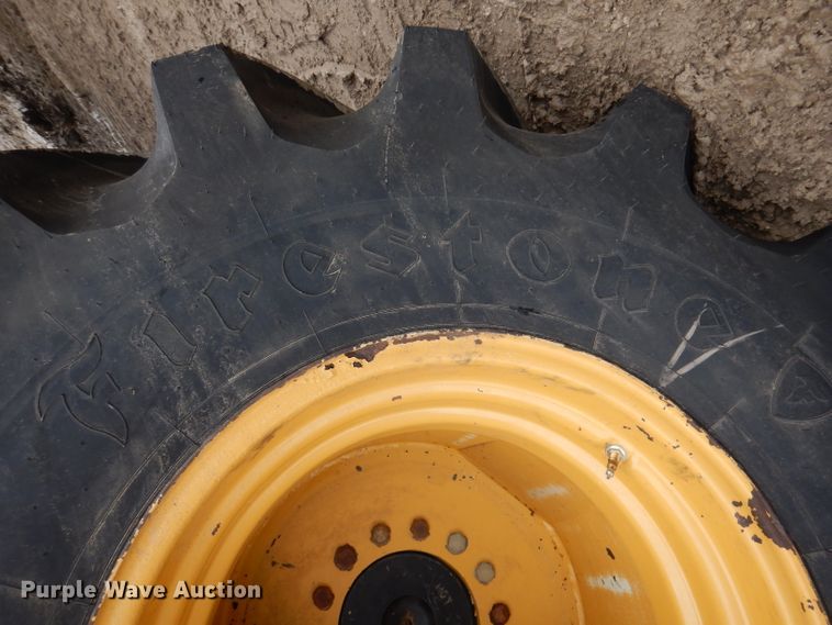 image for item DL5765 2000 Buckeye 6200M  tile plow