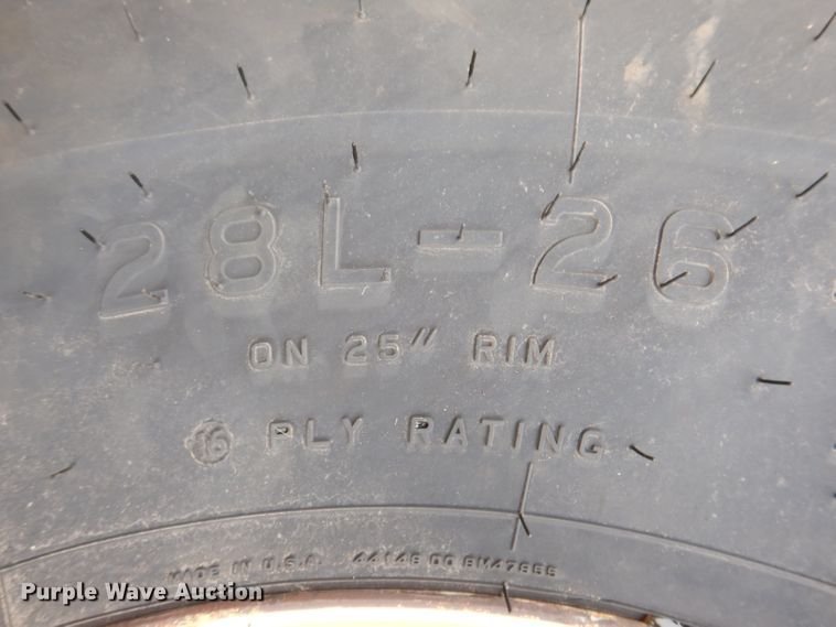 image for item DL5765 2000 Buckeye 6200M  tile plow