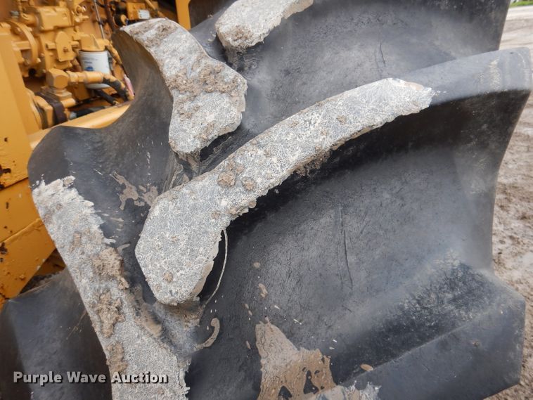 image for item DL5765 2000 Buckeye 6200M  tile plow