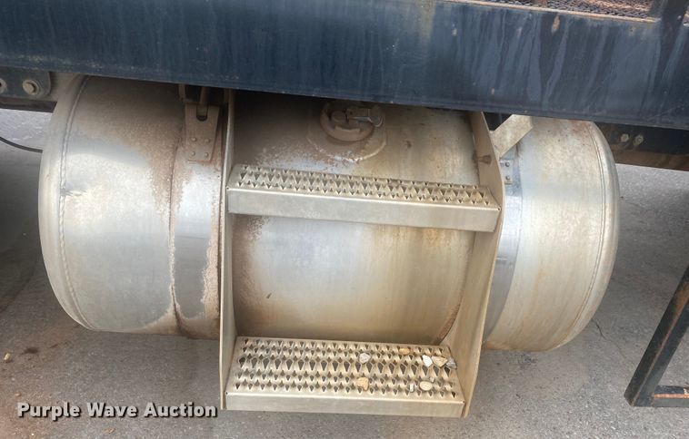 image for item DL6167 2012 Peterbilt 388  flatbed truck with mud mixer