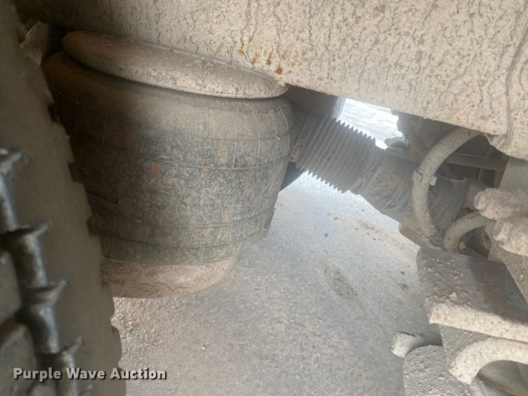 image for item DL6167 2012 Peterbilt 388  flatbed truck with mud mixer