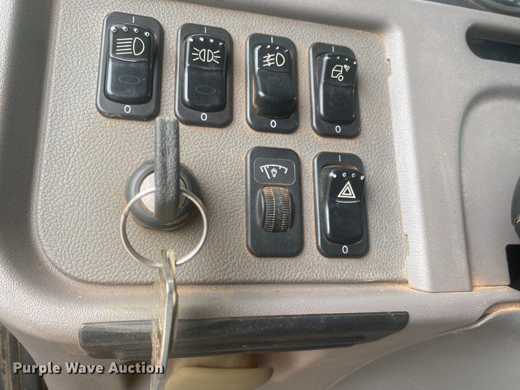 image for item DL6167 2012 Peterbilt 388  flatbed truck with mud mixer