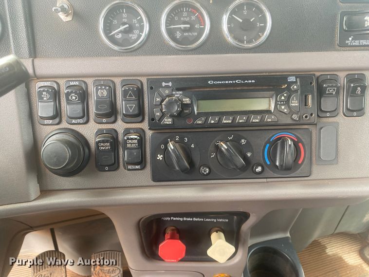 image for item DL6167 2012 Peterbilt 388  flatbed truck with mud mixer