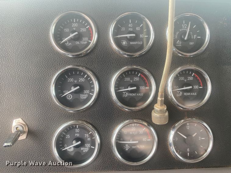 image for item DL6167 2012 Peterbilt 388  flatbed truck with mud mixer