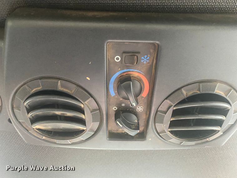 image for item DL6168 2014 Ditch Witch JT60  directional boring unit