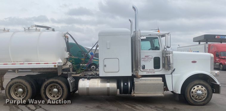 image for item DL6169 2013 Peterbilt 388  semi truck