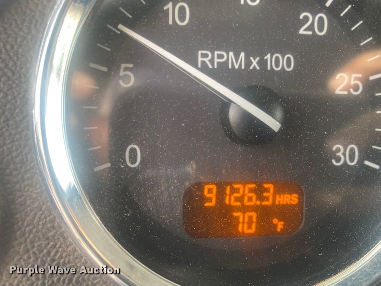 image for item DL6169 2013 Peterbilt 388  semi truck