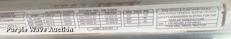 image for item DL6169 2013 Peterbilt 388  semi truck