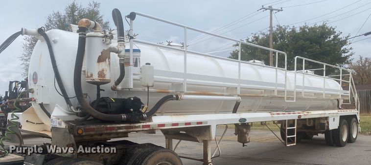 image for item DL6170 2011 Dragon  vacuum trailer