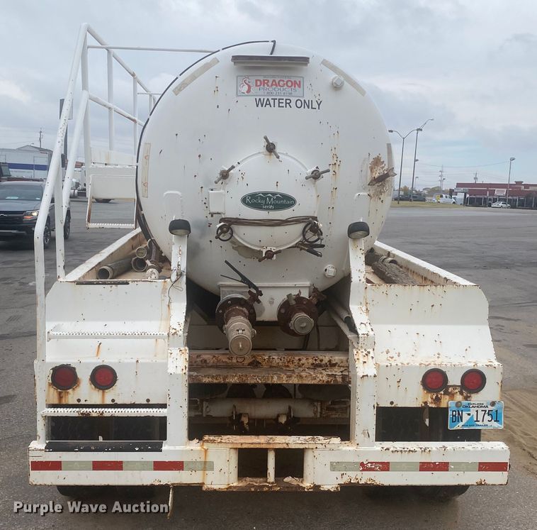 image for item DL6170 2011 Dragon  vacuum trailer