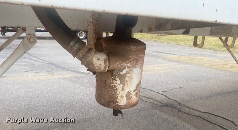 image for item DL6170 2011 Dragon  vacuum trailer