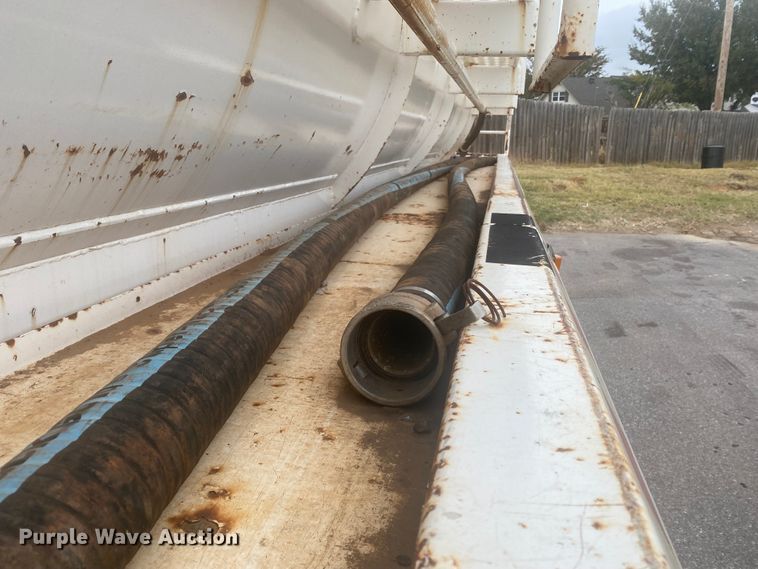 image for item DL6170 2011 Dragon  vacuum trailer