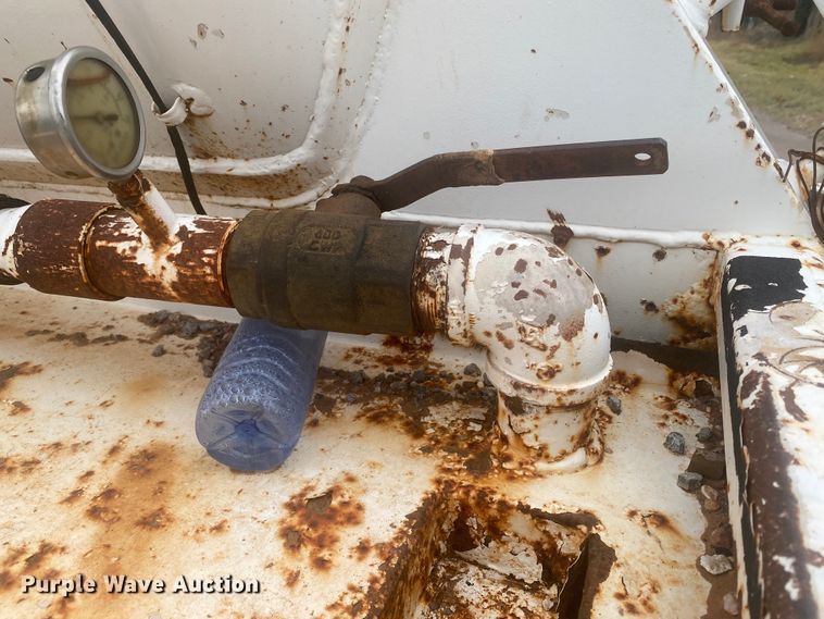 image for item DL6170 2011 Dragon  vacuum trailer