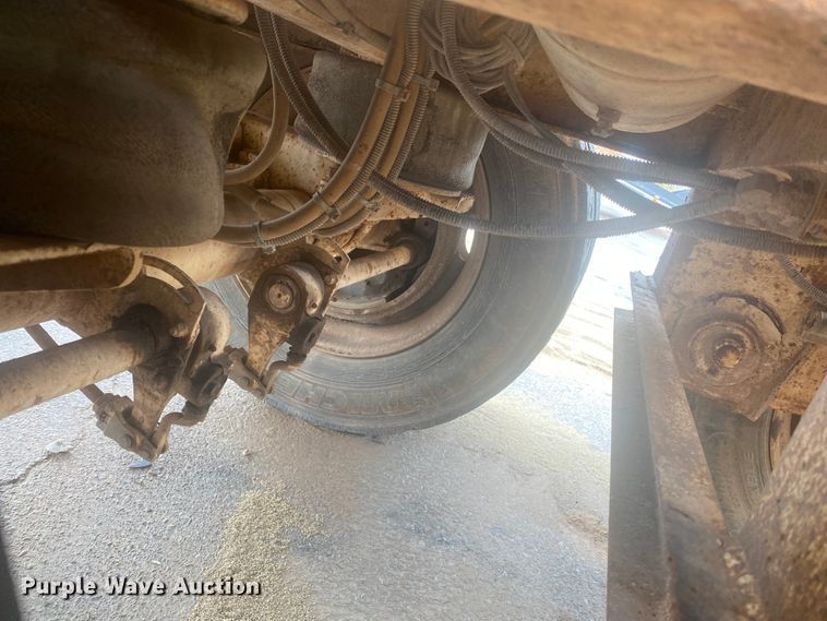 image for item DL6170 2011 Dragon  vacuum trailer