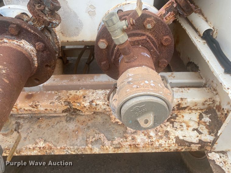 image for item DL6170 2011 Dragon  vacuum trailer