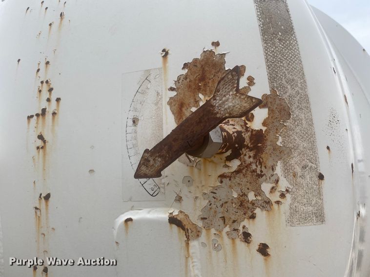 image for item DL6170 2011 Dragon  vacuum trailer