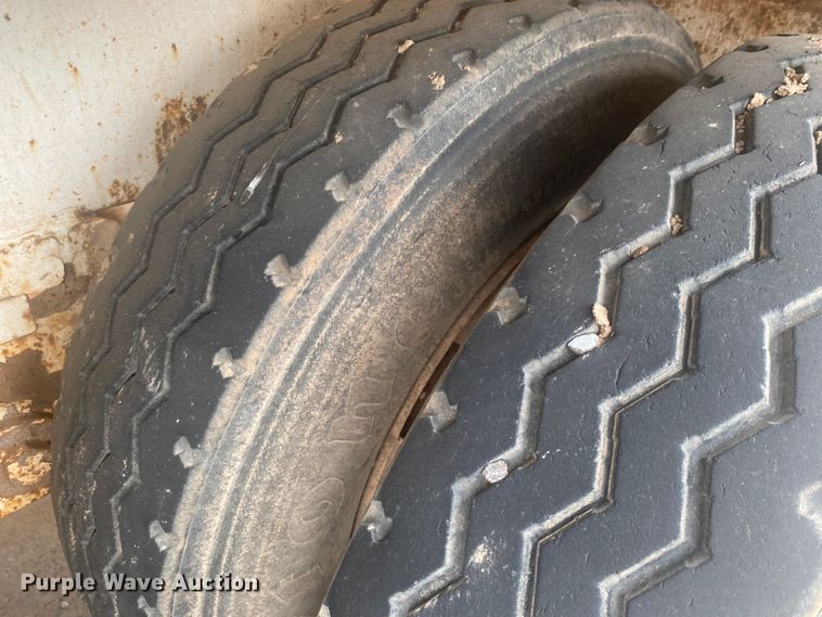 image for item DL6170 2011 Dragon  vacuum trailer