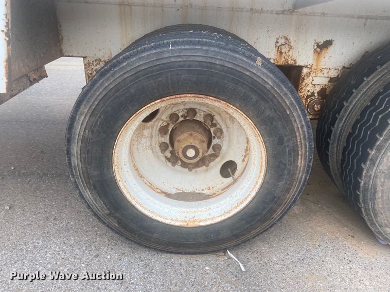 image for item DL6170 2011 Dragon  vacuum trailer