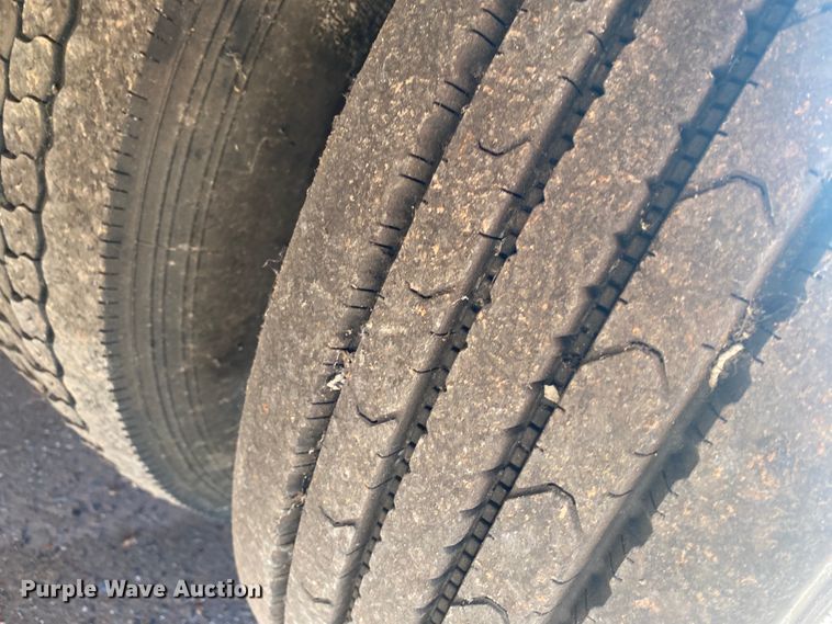 image for item DL6171 2017 Interstate 40DLA  equipment trailer