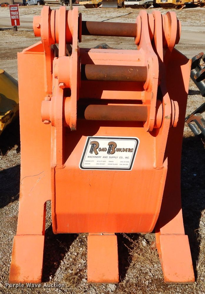 image for item DM0694 NPK GR2530 44.5" W grapple