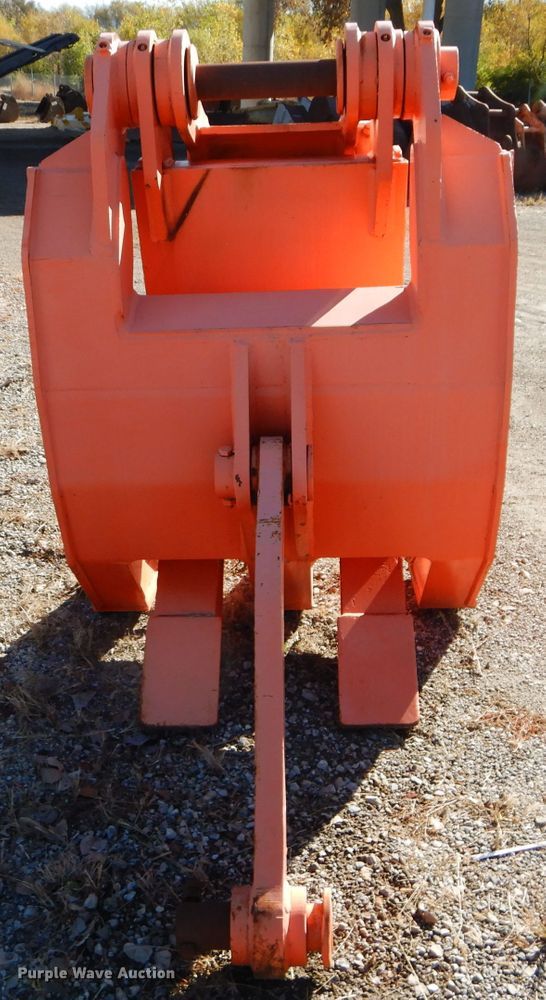 image for item DM0694 NPK GR2530 44.5" W grapple