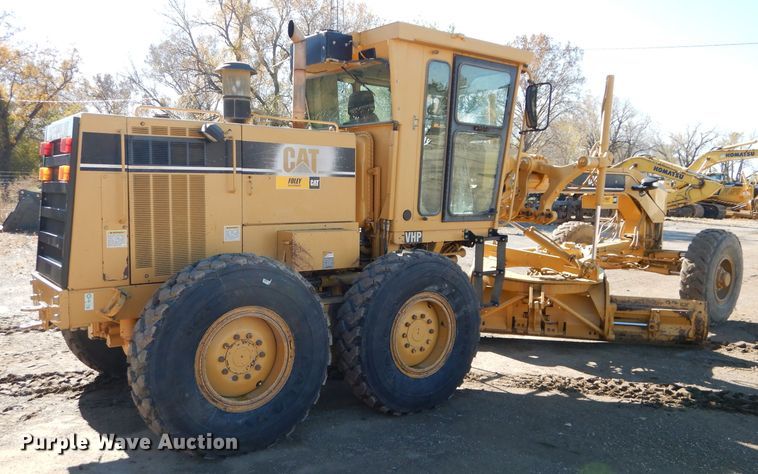 image for item DM0735 2000 Caterpillar 143H  motor grader