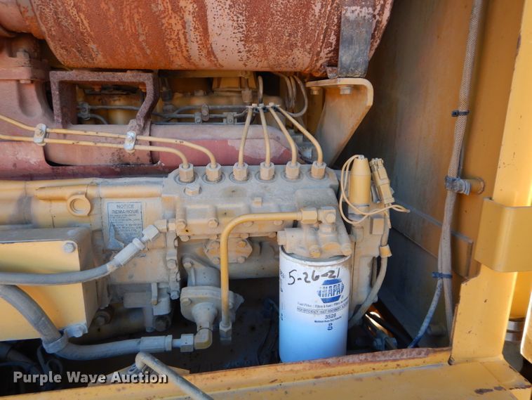 image for item DM0735 2000 Caterpillar 143H  motor grader