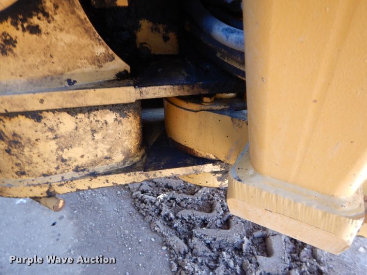 image for item DM0735 2000 Caterpillar 143H  motor grader