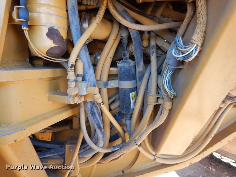 image for item DM0735 2000 Caterpillar 143H  motor grader