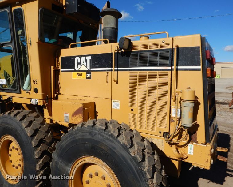 image for item DM0735 2000 Caterpillar 143H  motor grader