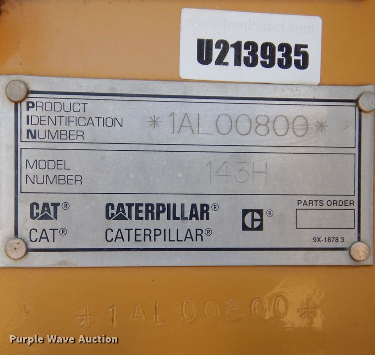 image for item DM0735 2000 Caterpillar 143H  motor grader