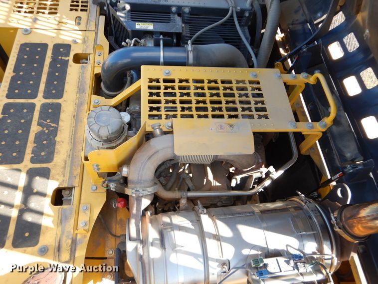 image for item DM0736 2013 Komatsu PC360LC-10  excavator