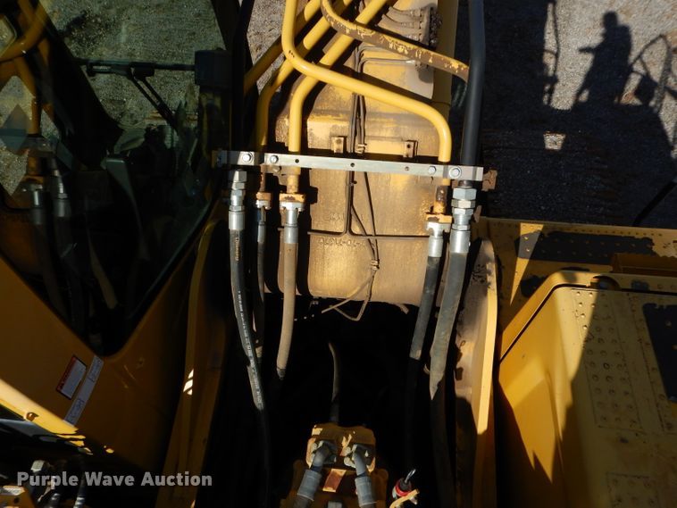 image for item DM0736 2013 Komatsu PC360LC-10  excavator