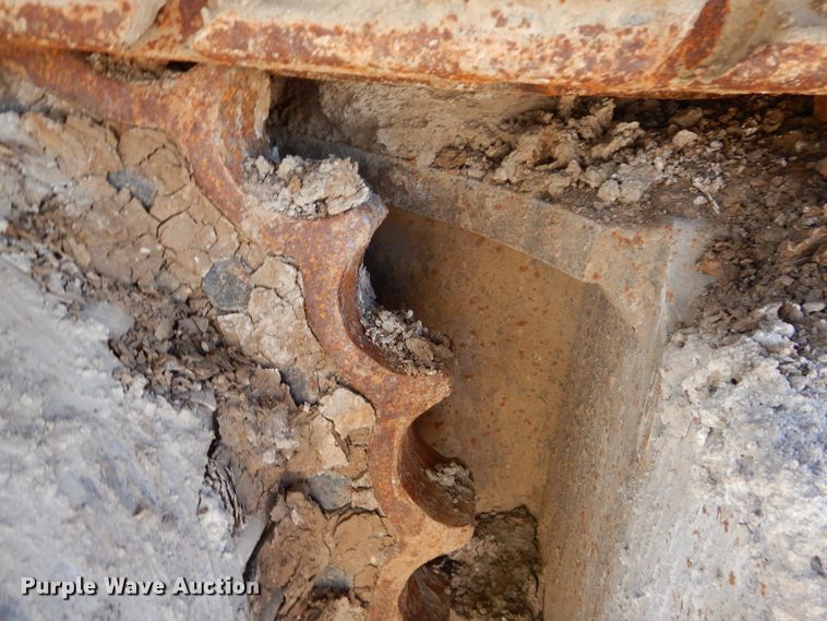 image for item DM0736 2013 Komatsu PC360LC-10  excavator