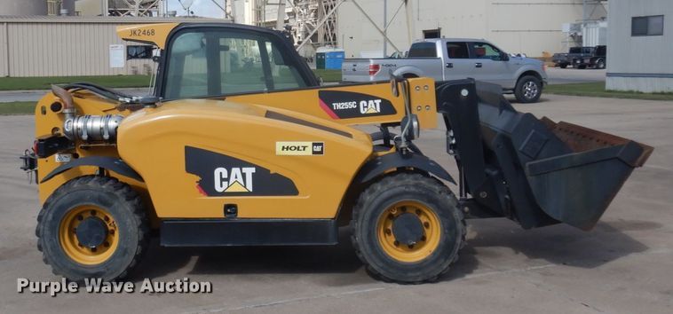image for item DM5314 2015 Caterpillar TH255C  telehandler