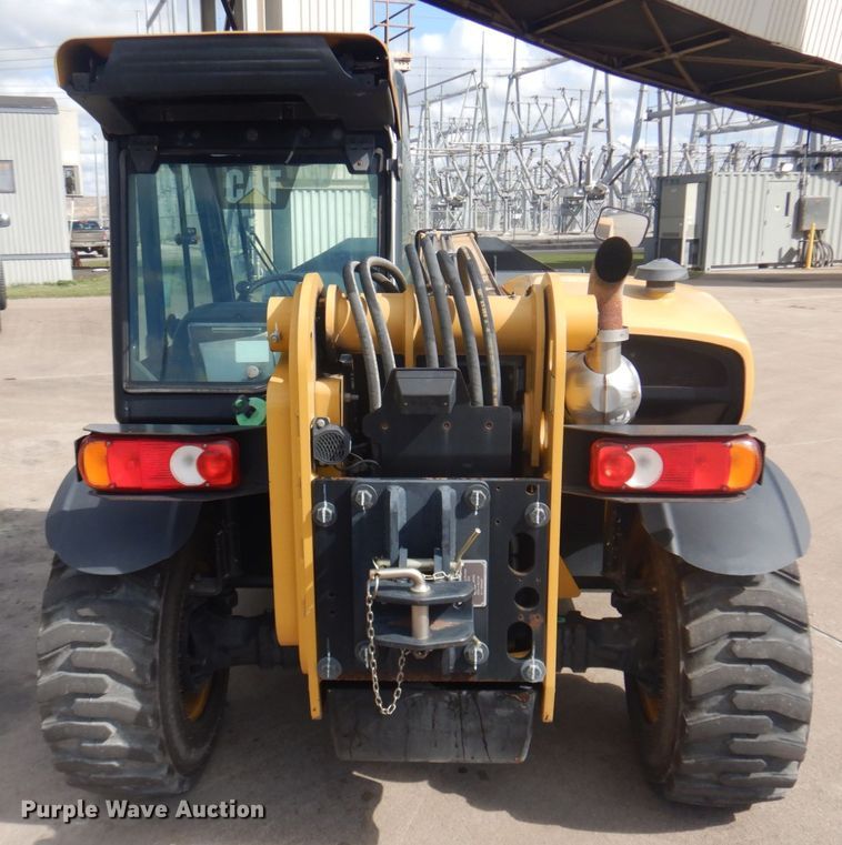 image for item DM5314 2015 Caterpillar TH255C  telehandler
