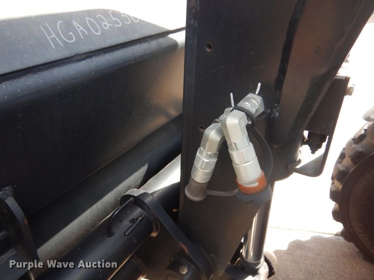 image for item DM5314 2015 Caterpillar TH255C  telehandler