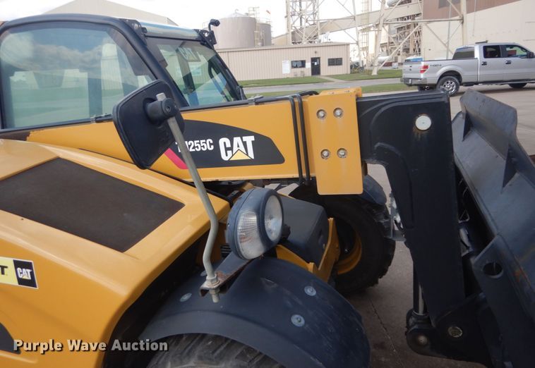 image for item DM5314 2015 Caterpillar TH255C  telehandler