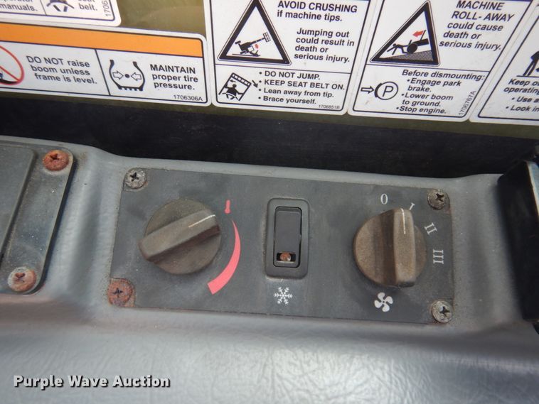 image for item DM5314 2015 Caterpillar TH255C  telehandler