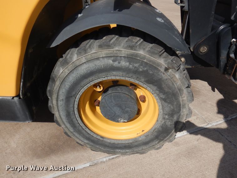 image for item DM5314 2015 Caterpillar TH255C  telehandler