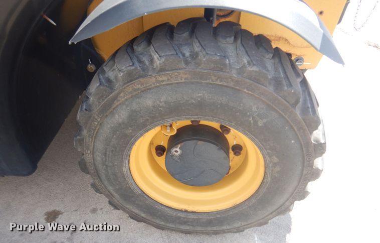 image for item DM5314 2015 Caterpillar TH255C  telehandler